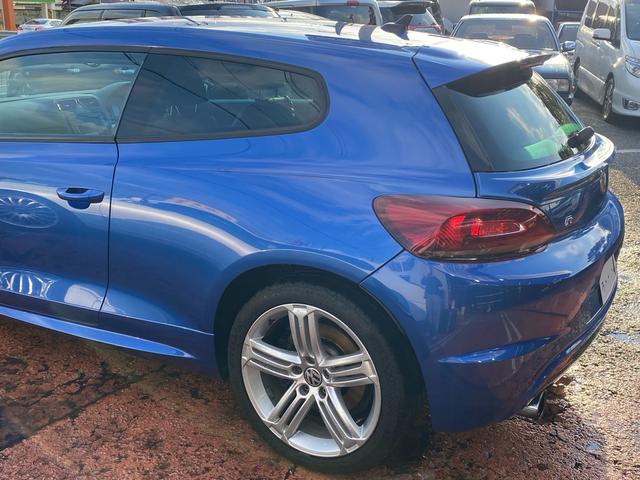 シロッコ R ・バンパースムージング・アルミホイール・ハッチバック・ターボ・革シート・スマートキー・車検付き・(11枚目)