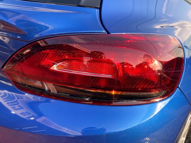 シロッコ R ・バンパースムージング・アルミホイール・ハッチバック・ターボ・革シート・スマートキー・車検付き・(26枚目)