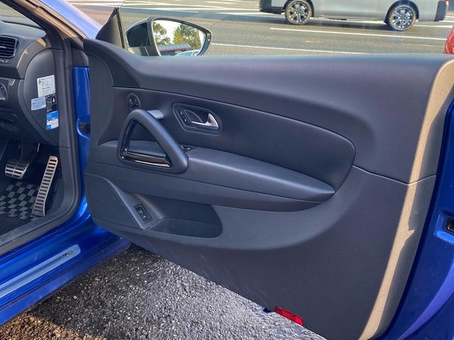 シロッコ R ・バンパースムージング・アルミホイール・ハッチバック・ターボ・革シート・スマートキー・車検付き・(38枚目)