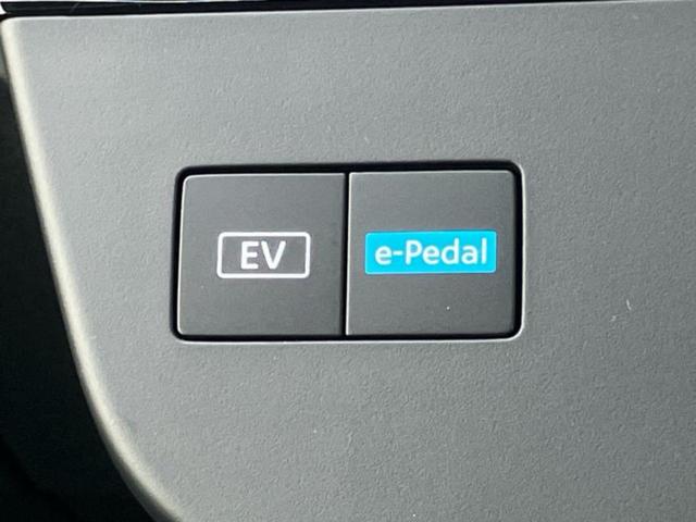 セレナ ｅパワーハイウェイスターＶ　純正　１２．３インチ　メモリーナビ／フリップダウンモニター　純正　１１インチ／インテリジェントルームミラー／エマージェンシーブレーキ／ハンズフリー両側電動スライドドア／シートヒーター　前席　禁煙車（40枚目）