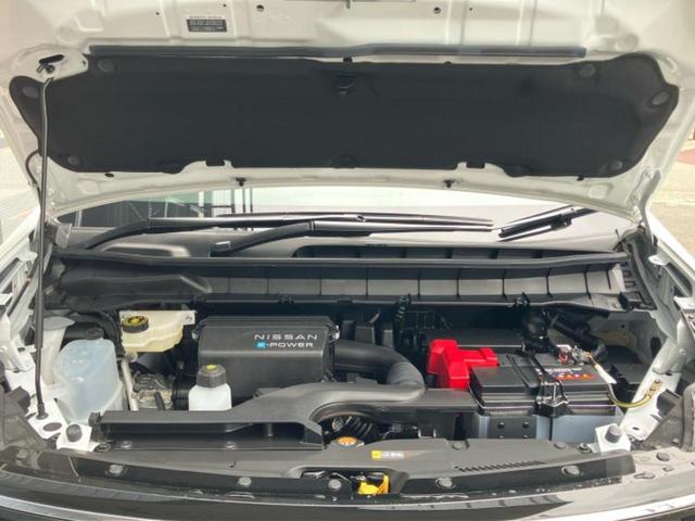 セレナ ｅパワーハイウェイスターＶ　純正　１２．３インチ　メモリーナビ／フリップダウンモニター　純正　１１インチ／インテリジェントルームミラー／エマージェンシーブレーキ／ハンズフリー両側電動スライドドア／シートヒーター　前席　禁煙車（54枚目）