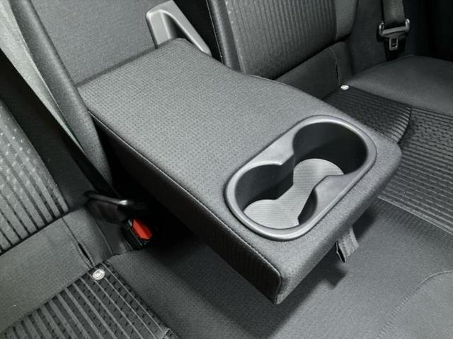 プリウス Ｓセーフティプラス　新品タイヤ／純正　メモリーナビ／トヨタセーフティセンス／車線逸脱防止支援システム／ドライブレコーダー　社外／ヘッドランプ　ＬＥＤ／Ｂｌｕｅｔｏｏｔｈ接続／ＥＴＣ／ＥＢＤ付ＡＢＳ／横滑り防止装置（32枚目）
