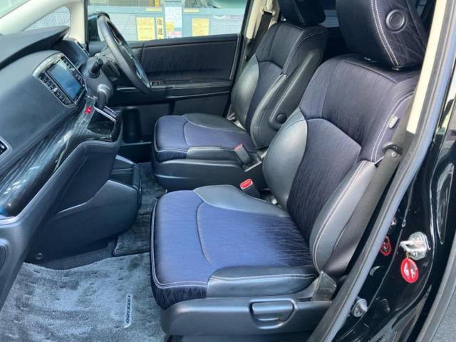 オデッセイ アブソルート・２０ｔｈアニバーサリー　保証書／純正　８インチ　ＳＤナビ／フリップダウンモニター　純正　１１インチ／ホンダセンシング／両側電動スライドドア／車線逸脱防止支援システム／シート　ハーフレザー　衝突被害軽減システム　バックカメラ（7枚目）