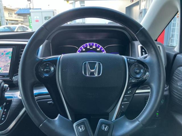 オデッセイ アブソルート・２０ｔｈアニバーサリー　保証書／純正　８インチ　ＳＤナビ／フリップダウンモニター　純正　１１インチ／ホンダセンシング／両側電動スライドドア／車線逸脱防止支援システム／シート　ハーフレザー　衝突被害軽減システム　バックカメラ（16枚目）