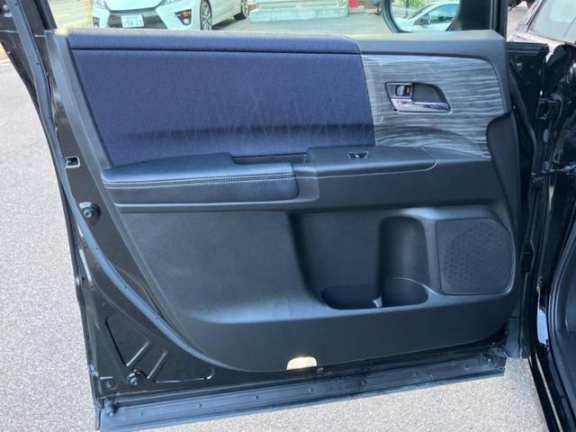 オデッセイ アブソルート・２０ｔｈアニバーサリー　保証書／純正　８インチ　ＳＤナビ／フリップダウンモニター　純正　１１インチ／ホンダセンシング／両側電動スライドドア／車線逸脱防止支援システム／シート　ハーフレザー　衝突被害軽減システム　バックカメラ（22枚目）