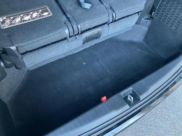 オデッセイ アブソルート・２０ｔｈアニバーサリー　保証書／純正　８インチ　ＳＤナビ／フリップダウンモニター　純正　１１インチ／ホンダセンシング／両側電動スライドドア／車線逸脱防止支援システム／シート　ハーフレザー　衝突被害軽減システム　バックカメラ（27枚目）