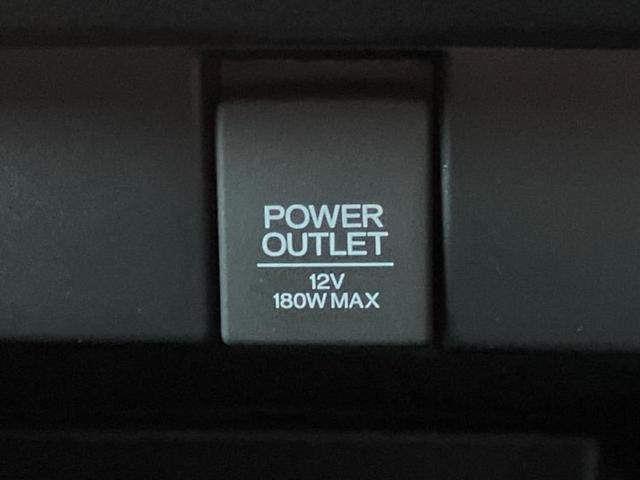 オデッセイ アブソルート・２０ｔｈアニバーサリー　保証書／純正　８インチ　ＳＤナビ／フリップダウンモニター　純正　１１インチ／ホンダセンシング／両側電動スライドドア／車線逸脱防止支援システム／シート　ハーフレザー　衝突被害軽減システム　バックカメラ（40枚目）