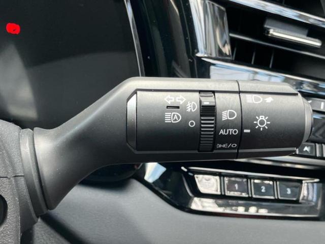 RX 4WD RX350Fスポーツ パノラマルーフ/保証書/ディスプレイオーディオ+ナビ14インチ/デジタルインナーミラー/プリクラッシュセーフティ/エアーシート 前席/全方位モニター/車線逸脱防止支援システム 革シート サンルーフ(16枚目)