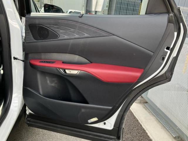 RX 4WD RX350Fスポーツ パノラマルーフ/保証書/ディスプレイオーディオ+ナビ14インチ/デジタルインナーミラー/プリクラッシュセーフティ/エアーシート 前席/全方位モニター/車線逸脱防止支援システム 革シート サンルーフ(23枚目)