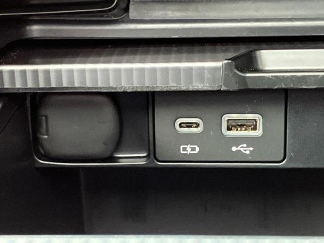 RX 4WD RX350Fスポーツ パノラマルーフ/保証書/ディスプレイオーディオ+ナビ14インチ/デジタルインナーミラー/プリクラッシュセーフティ/エアーシート 前席/全方位モニター/車線逸脱防止支援システム 革シート サンルーフ(43枚目)