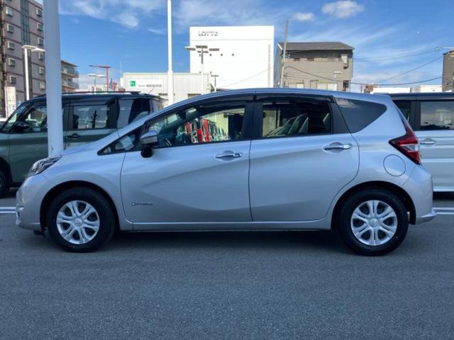 ノート ｅパワーＢ　保証書／インテリジェントルームミラー／エマージェンシーブレーキ／アラウンドビューモニター／車線逸脱防止支援システム／パーキングアシスト　バックガイド／ＥＴＣ／ＥＢＤ付ＡＢＳ／横滑り防止装置（2枚目）