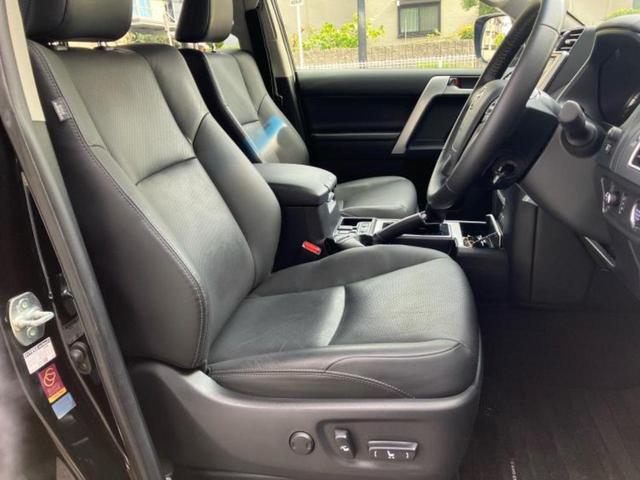 ランドクルーザープラド 4WD TX Lパッケージ 純正エアロ/保証書/純正 9インチ SDナビ/トヨタセーフティセンス/シートヒーター/車線逸脱防止支援システム/シート フルレザー/パーキングアシスト バックガイド/ドライブレコーダー 純正 革シート(4枚目)