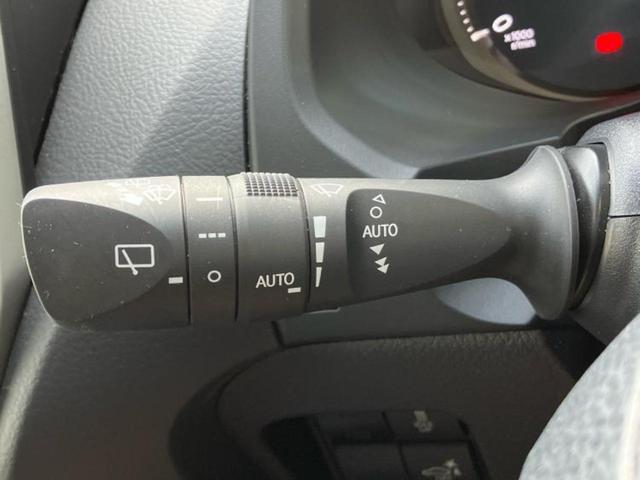 ランドクルーザープラド 4WD TX Lパッケージ 純正エアロ/保証書/純正 9インチ SDナビ/トヨタセーフティセンス/シートヒーター/車線逸脱防止支援システム/シート フルレザー/パーキングアシスト バックガイド/ドライブレコーダー 純正 革シート(17枚目)