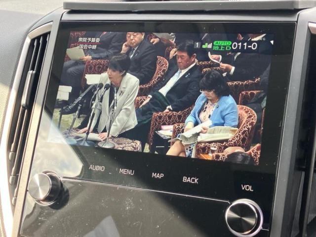 フォレスター 4WDアドバンス 新品タイヤ/保証書/純正 8インチ SDナビ/フリップダウンモニター 純正 10.1インチ/デジタルインナーミラー/アイサイト/シートヒーター 前席/車線逸脱防止支援システム/シート 合皮 電動シート(11枚目)