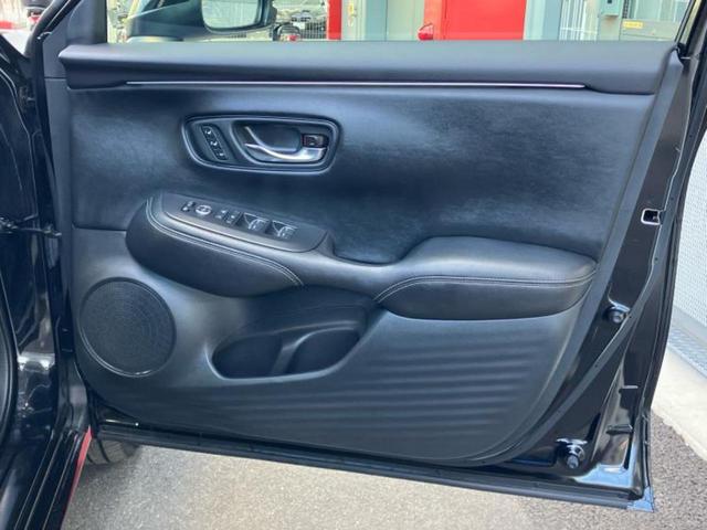 ZR-V eHEV Z BOSE/保証書/純正 SDナビ/ホンダセンシング/シートヒーター 前席/マルチビューカメラシステム/車線逸脱防止支援システム/シート 合皮/電動バックドア/ヘッドランプ LED/USBジャック(21枚目)