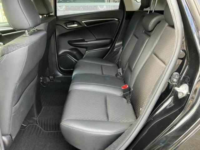 フィットハイブリッド ハイブリッド・Ｌパッケージ　保証書／純正　ＳＤナビ／シート　ハーフレザー／パーキングアシスト　バックガイド／ドライブレコーダー　前後／ヘッドランプ　ＬＥＤ／ＵＳＢジャック／Ｂｌｕｅｔｏｏｔｈ接続／ＥＴＣ　バックカメラ　ＤＶＤ再生（7枚目）