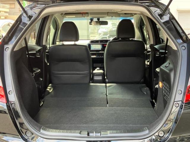 フィットハイブリッド ハイブリッド・Ｌパッケージ　保証書／純正　ＳＤナビ／シート　ハーフレザー／パーキングアシスト　バックガイド／ドライブレコーダー　前後／ヘッドランプ　ＬＥＤ／ＵＳＢジャック／Ｂｌｕｅｔｏｏｔｈ接続／ＥＴＣ　バックカメラ　ＤＶＤ再生（19枚目）