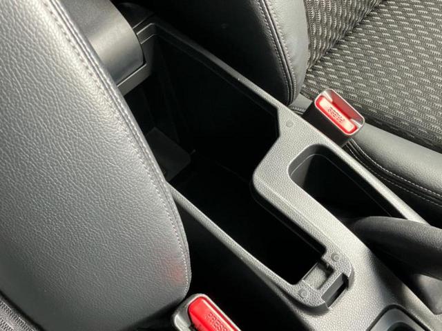 フィットハイブリッド ハイブリッド・Ｌパッケージ　保証書／純正　ＳＤナビ／シート　ハーフレザー／パーキングアシスト　バックガイド／ドライブレコーダー　前後／ヘッドランプ　ＬＥＤ／ＵＳＢジャック／Ｂｌｕｅｔｏｏｔｈ接続／ＥＴＣ　バックカメラ　ＤＶＤ再生（32枚目）