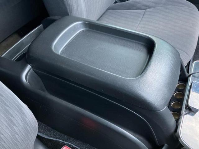 ハイエースバン ロングスーパーＧＬ　新品タイヤ／保証書／社外　ＳＤナビ／ドライブレコーダー　社外／ヘッドランプ　ＨＩＤ／Ｂｌｕｅｔｏｏｔｈ接続／ＥＴＣ／バックモニター／ＤＶＤ／禁煙車／エアバッグ　運転席／パワーウインドウ　バックカメラ（26枚目）