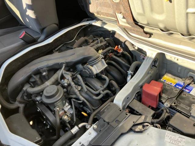 ハイエースバン ロングスーパーＧＬ　新品タイヤ／保証書／社外　ＳＤナビ／ドライブレコーダー　社外／ヘッドランプ　ＨＩＤ／Ｂｌｕｅｔｏｏｔｈ接続／ＥＴＣ／バックモニター／ＤＶＤ／禁煙車／エアバッグ　運転席／パワーウインドウ　バックカメラ（42枚目）