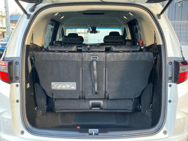 オデッセイハイブリッド ハイブリッドアブソルート・ＥＸホンダセンシング　保証書／純正　９インチ　ＳＤナビ／ホンダセンシング／両側電動スライドドア／シートヒーター　前席／マルチビューカメラシステム／車線逸脱防止支援システム／シート　ハーフレザー　衝突被害軽減システム　記録簿（20枚目）