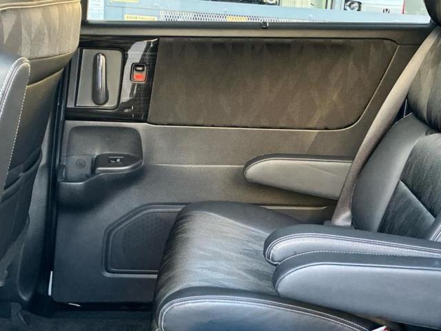 オデッセイハイブリッド ハイブリッドアブソルート・ＥＸホンダセンシング　保証書／純正　９インチ　ＳＤナビ／ホンダセンシング／両側電動スライドドア／シートヒーター　前席／マルチビューカメラシステム／車線逸脱防止支援システム／シート　ハーフレザー　衝突被害軽減システム　記録簿（25枚目）