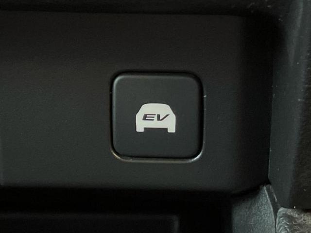 オデッセイハイブリッド ハイブリッドアブソルート・ＥＸホンダセンシング　保証書／純正　９インチ　ＳＤナビ／ホンダセンシング／両側電動スライドドア／シートヒーター　前席／マルチビューカメラシステム／車線逸脱防止支援システム／シート　ハーフレザー　衝突被害軽減システム　記録簿（42枚目）