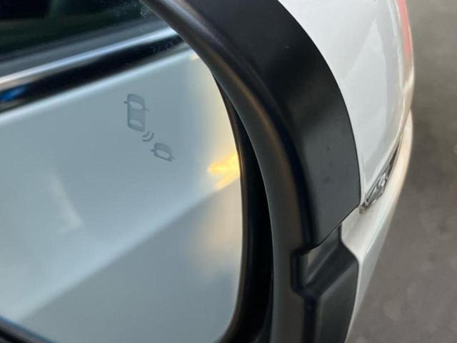 オデッセイハイブリッド ハイブリッドアブソルート・ＥＸホンダセンシング　保証書／純正　９インチ　ＳＤナビ／ホンダセンシング／両側電動スライドドア／シートヒーター　前席／マルチビューカメラシステム／車線逸脱防止支援システム／シート　ハーフレザー　衝突被害軽減システム　記録簿（50枚目）