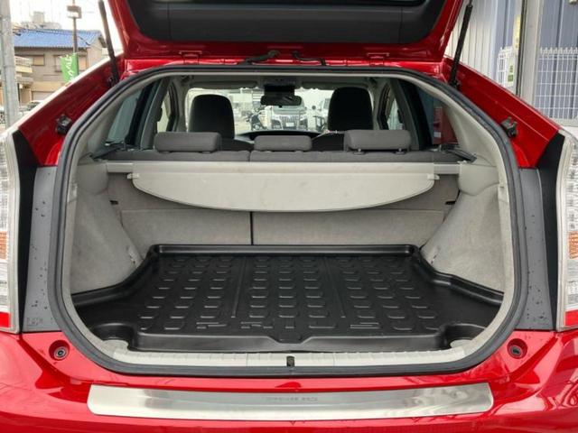 プリウス S 保証書/社外 SDナビ/ETC/EBD付ABS/横滑り防止装置/アイドリングストップ/ワンセグTV/DVD/エアバッグ 運転席/エアバッグ 助手席/エアバッグ サイド ワンオーナー DVD再生(8枚目)