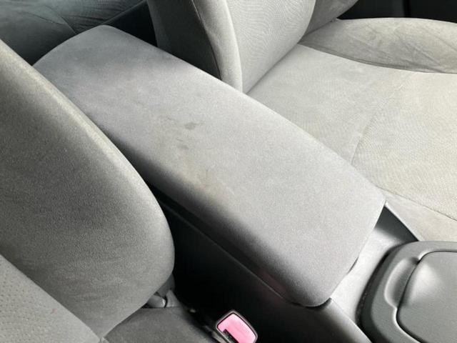 プリウス S 保証書/社外 SDナビ/ETC/EBD付ABS/横滑り防止装置/アイドリングストップ/ワンセグTV/DVD/エアバッグ 運転席/エアバッグ 助手席/エアバッグ サイド ワンオーナー DVD再生(29枚目)