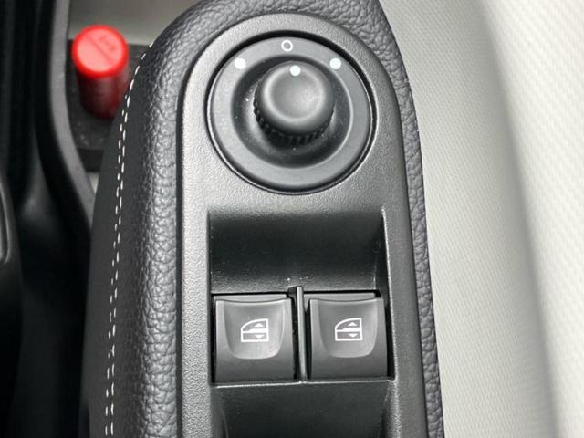 トゥインゴ インテンス　保証書／ディスプレイオーディオ／ヘッドランプ　ＬＥＤ／ＥＴＣ／ＥＢＤ付ＡＢＳ／横滑り防止装置／アイドリングストップ／エアバッグ　運転席／エアバッグ　助手席／エアバッグ　サイド／ＭＴモード付き　記録簿（23枚目）