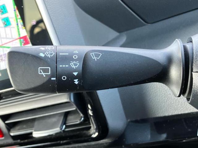 タント カスタムＲＳ　保証書／純正　９インチ　ＳＤナビ／スマートアシスト（トヨタ・ダイハツ）／両側電動スライドドア／シートヒーター　前席／パノラマモニター／車線逸脱防止支援システム／シート　ハーフレザー　全周囲カメラ（17枚目）