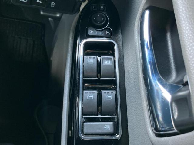 タント カスタムＲＳ　保証書／純正　９インチ　ＳＤナビ／スマートアシスト（トヨタ・ダイハツ）／両側電動スライドドア／シートヒーター　前席／パノラマモニター／車線逸脱防止支援システム／シート　ハーフレザー　全周囲カメラ（29枚目）