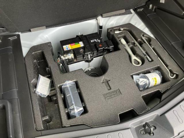 ノート ｅパワーニスモＳ　新品タイヤ／保証書／純正　ＳＤナビ／インテリジェントルームミラー／エマージェンシーブレーキ／アラウンドビューモニター／車線逸脱防止支援システム／ドライブレコーダー　純正／ヘッドランプ　ＬＥＤ　禁煙車（24枚目）