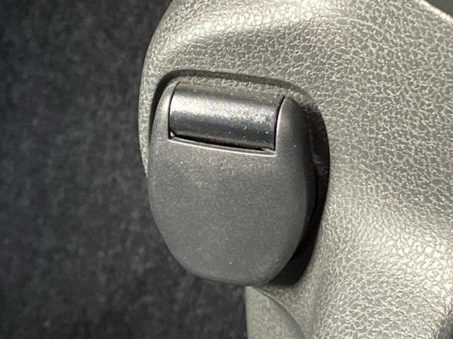 ノート ｅパワーニスモＳ　新品タイヤ／保証書／純正　ＳＤナビ／インテリジェントルームミラー／エマージェンシーブレーキ／アラウンドビューモニター／車線逸脱防止支援システム／ドライブレコーダー　純正／ヘッドランプ　ＬＥＤ　禁煙車（36枚目）