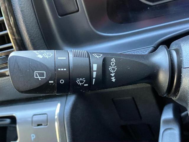 ハイエースバン ロングスーパーGLダークプライム 新品タイヤ/保証書/社外 SDナビ/フリップダウンモニター 社外 10.1インチ/両側電動スライドドア/ヘッドランプ LED/Bluetooth接続/ETC/ABS/フルセグTV/DVD 後席モニター(18枚目)