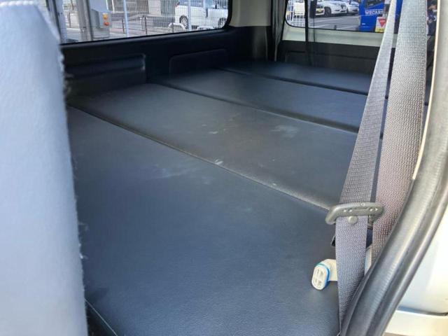 ハイエースバン ロングスーパーGLダークプライム 新品タイヤ/保証書/社外 SDナビ/フリップダウンモニター 社外 10.1インチ/両側電動スライドドア/ヘッドランプ LED/Bluetooth接続/ETC/ABS/フルセグTV/DVD 後席モニター(19枚目)
