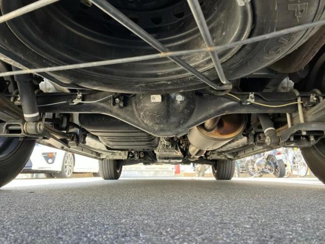 ハイエースバン ロングスーパーGLダークプライム 新品タイヤ/保証書/社外 SDナビ/フリップダウンモニター 社外 10.1インチ/両側電動スライドドア/ヘッドランプ LED/Bluetooth接続/ETC/ABS/フルセグTV/DVD 後席モニター(41枚目)