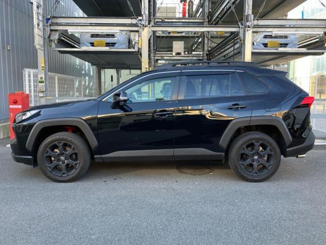RAV4 4WDアドベンチャーオフロードパッケージ 新品タイヤ/保証書/社外 9インチ SDナビ/デジタルインナーミラー/トヨタセーフティセンス/シートヒーター 前席/車線逸脱防止支援システム/シート 合皮/ドライブレコーダー 純正 バックカメラ(2枚目)