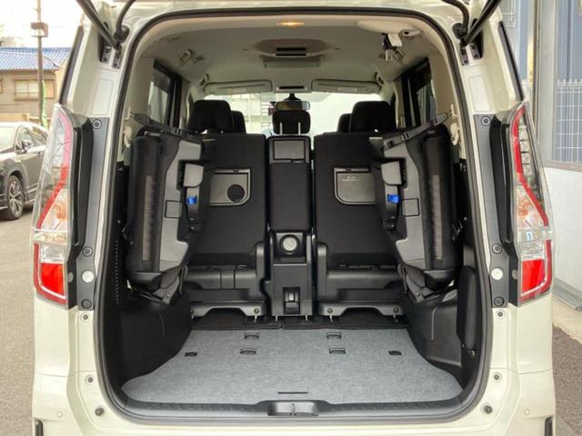 セレナ ハイウェイスターＶ　新品タイヤ／保証書／純正　１０インチ　ＳＤナビ／フリップダウンモニター／エマージェンシーブレーキ／両側電動スライドドア／車線逸脱防止支援システム／パーキングアシスト　バックガイド　衝突被害軽減システム（21枚目）