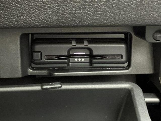 セレナ ハイウェイスターＶ　新品タイヤ／保証書／純正　１０インチ　ＳＤナビ／フリップダウンモニター／エマージェンシーブレーキ／両側電動スライドドア／車線逸脱防止支援システム／パーキングアシスト　バックガイド　衝突被害軽減システム（28枚目）