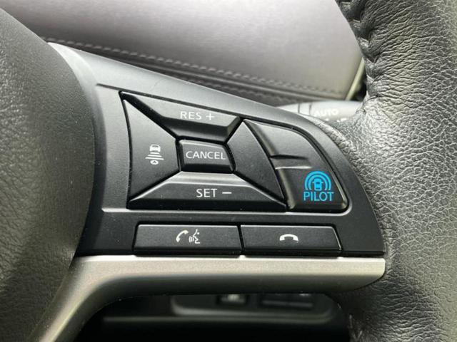 セレナ ハイウェイスターＶ　新品タイヤ／保証書／純正　１０インチ　ＳＤナビ／フリップダウンモニター／エマージェンシーブレーキ／両側電動スライドドア／車線逸脱防止支援システム／パーキングアシスト　バックガイド　衝突被害軽減システム（31枚目）