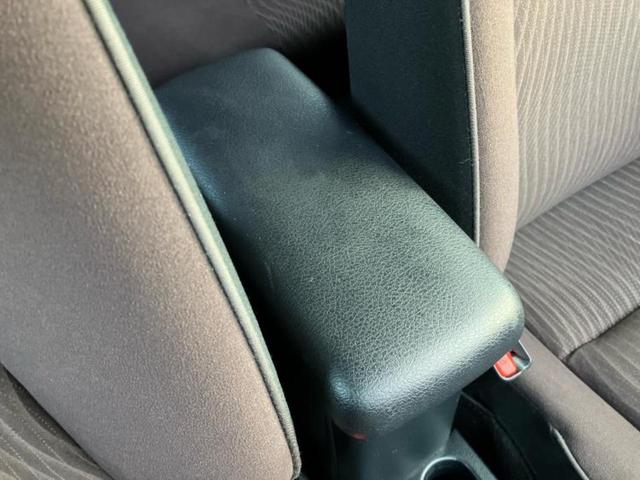 アクア Ｇ　保証書／純正　ＳＤナビ／衝突安全装置／車線逸脱防止支援システム／Ｂｌｕｅｔｏｏｔｈ接続／ＥＴＣ／ＥＢＤ付ＡＢＳ／横滑り防止装置／アイドリングストップ／クルーズコントロール／バックモニター／フルセグＴＶ（30枚目）