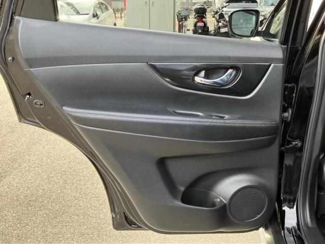 エクストレイル 20Xi 新品タイヤ/保証書/純正 9インチ SDナビ/インテリジェントルームミラー/エマージェンシーブレーキ/アラウンドビューモニター/車線逸脱防止支援システム/シート 合皮/プロパイロット/電動バックドア(22枚目)