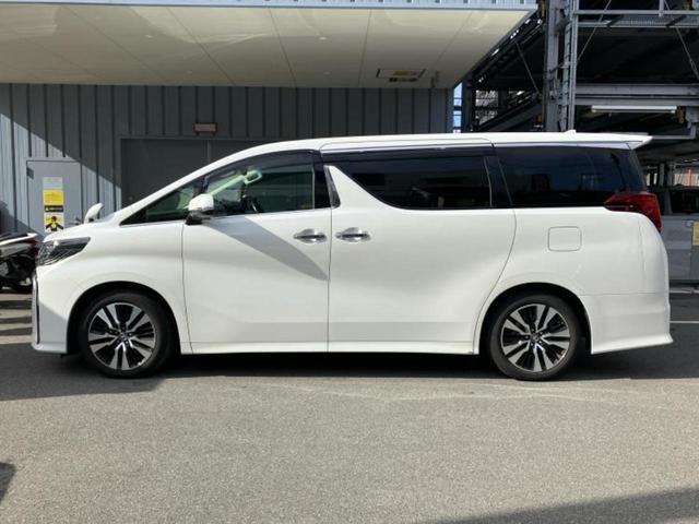 アルファード Ｓ　Ｃパッケージ　新品タイヤ／ツインムーンルーフ／保証書／ディスプレイオーディオ＋ナビ９インチ／フリップダウンモニター　純正　１２．１インチ／デジタルインナーミラー／トヨタセーフティセンス　サンルーフ　両側電動スライド（2枚目）