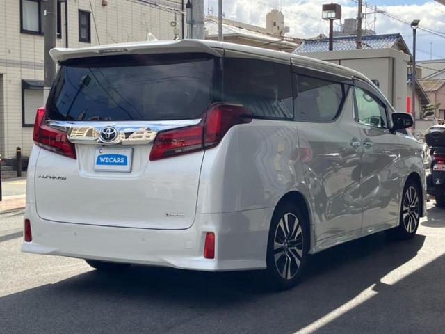 アルファード Ｓ　Ｃパッケージ　新品タイヤ／ツインムーンルーフ／保証書／ディスプレイオーディオ＋ナビ９インチ／フリップダウンモニター　純正　１２．１インチ／デジタルインナーミラー／トヨタセーフティセンス　サンルーフ　両側電動スライド（3枚目）