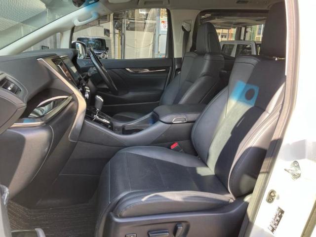 アルファード Ｓ　Ｃパッケージ　新品タイヤ／ツインムーンルーフ／保証書／ディスプレイオーディオ＋ナビ９インチ／フリップダウンモニター　純正　１２．１インチ／デジタルインナーミラー／トヨタセーフティセンス　サンルーフ　両側電動スライド（7枚目）