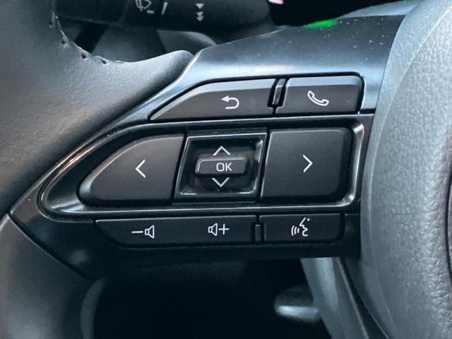 ヤリスクロス ハイブリッドＺ　ディスプレイオーディオ＋ナビ８インチ／トヨタセーフティセンス／シートヒーター　前席／パノラミックビューモニター／車線逸脱防止支援システム／ドライブレコーダー　社外／ヘッドランプ　ＬＥＤ　全周囲カメラ（28枚目）