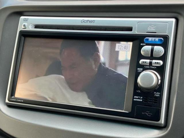 フィット １３Ｇ・スマートセレクション　新品タイヤ／純正　ＳＤナビ／ヘッドランプ　ＨＩＤ／ＥＴＣ／ＥＢＤ付ＡＢＳ／ワンセグＴＶ／ＤＶＤ／エアバッグ　運転席／エアバッグ　助手席／衝突安全ボディ／パワーウインドウ／キーレスエントリー　ＤＶＤ再生（12枚目）