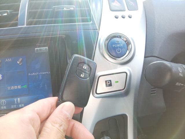 S 社外ナビ フルセグ バックカメラ フリップダウンモニター スマートキーPUSHスタート ETC 純正アルミ(15枚目)